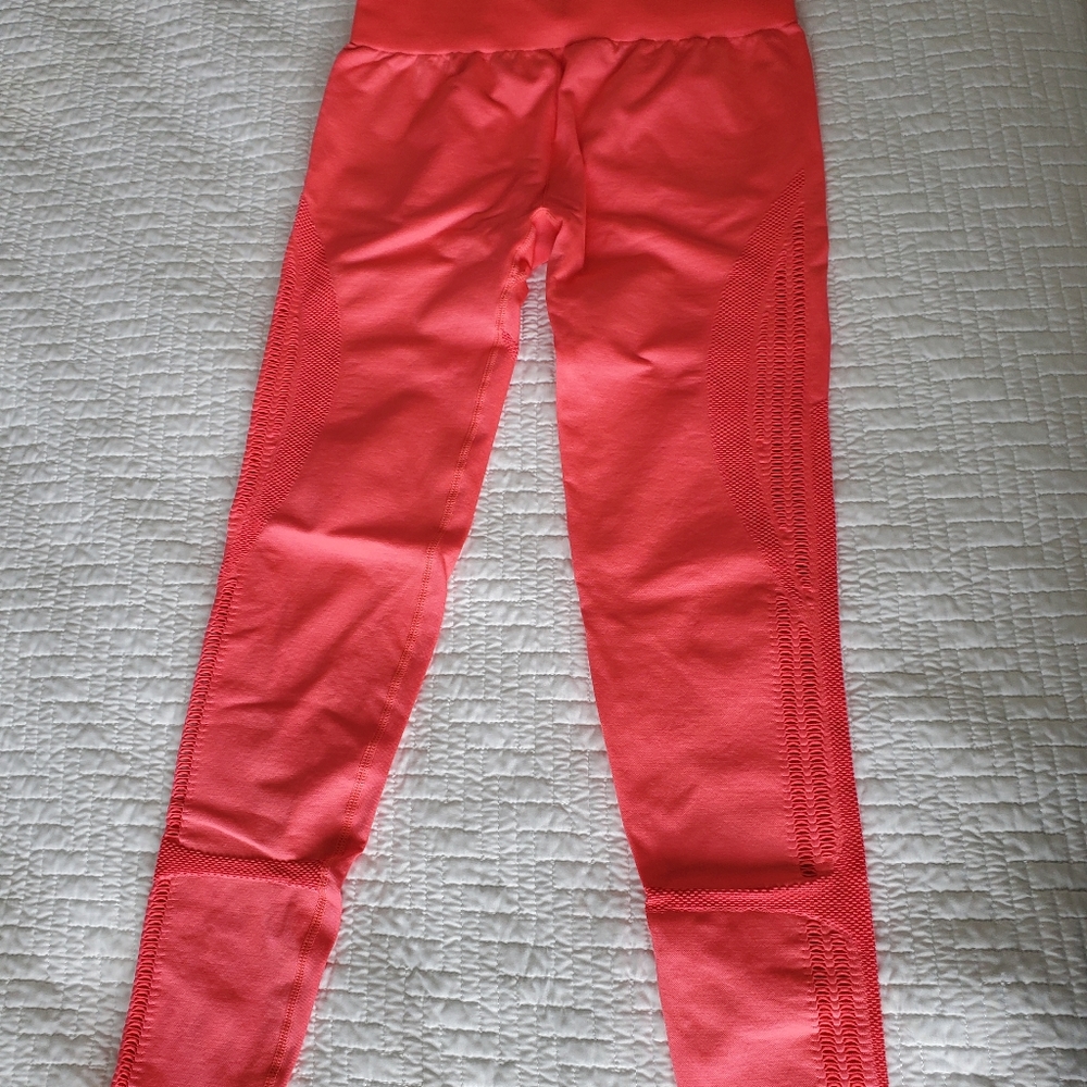Coral Medium Fabletics Leggings